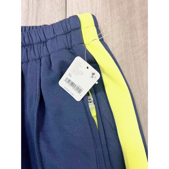 Free People Movement Right On Track Pants in Navy Combo Size XS Stretch Mid Rise - Picture 4 of 4